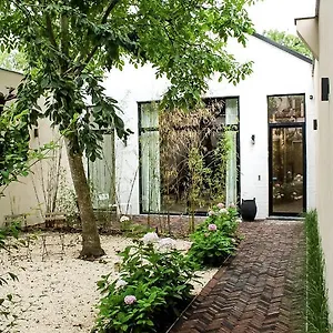 ** Hotel Oscar Bélgica